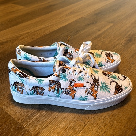 Vans men’s Discovery Channel x ComfyCush Era 'Project Cat' shoes size 10 - Picture 5 of 9